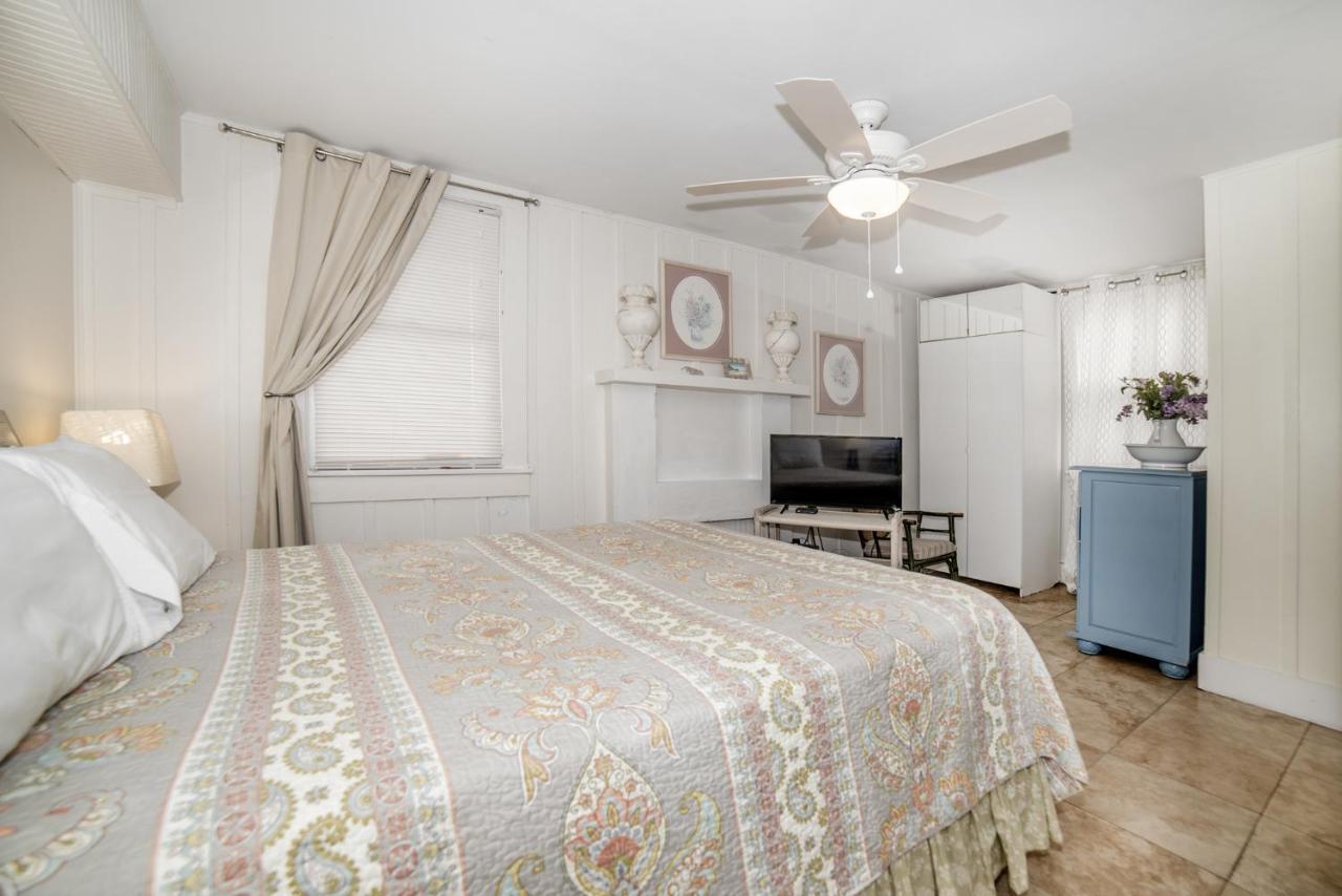 Sun N Fun Beachfront Vacation Rentals Индиан Шорс Екстериор снимка